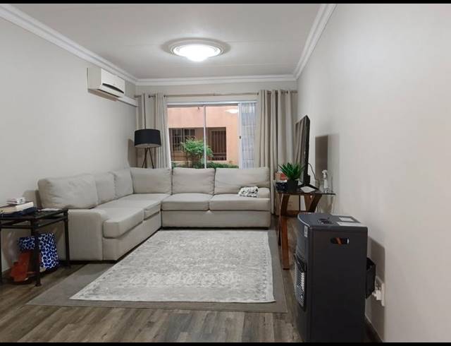 1 BEDROOM APARTMENT FOR SALE IN DAINFERN